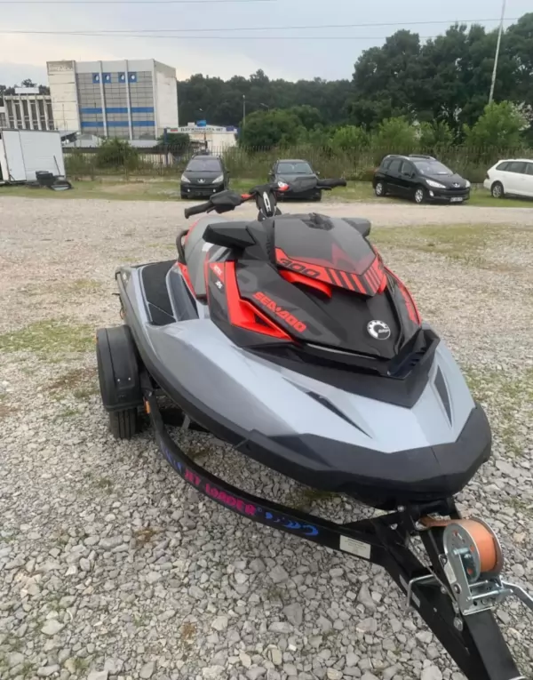 Bombardier Sea Doo Sea doo rxp 300xrs
