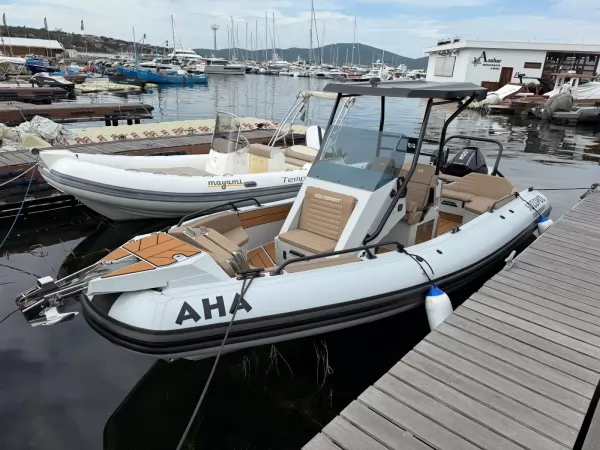 Моторна лодка Aquaspirit S700