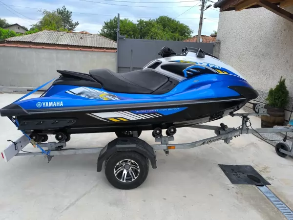 Yamaha FZS 1800