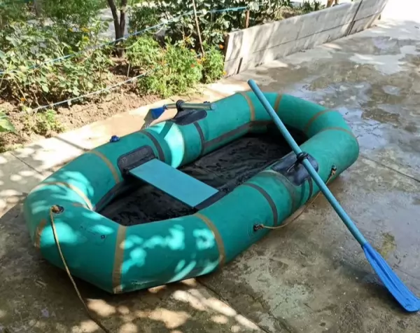 Inflatable Raft
