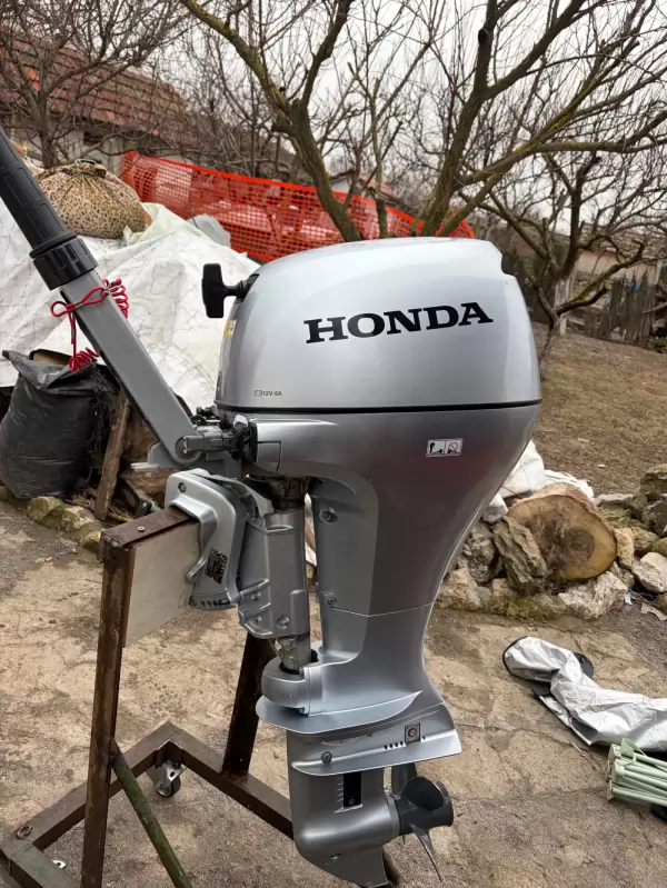 Извънбордов двигател Honda 20кс