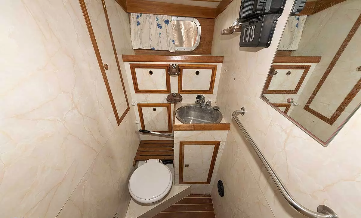 Продава се Van de Stadt Victory 41