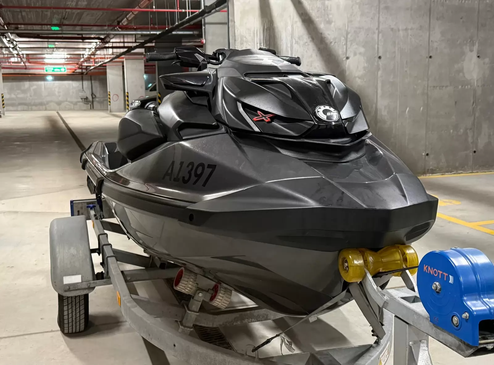 Продава се 2023 Bombardier Sea Doo RXP-X RS 300