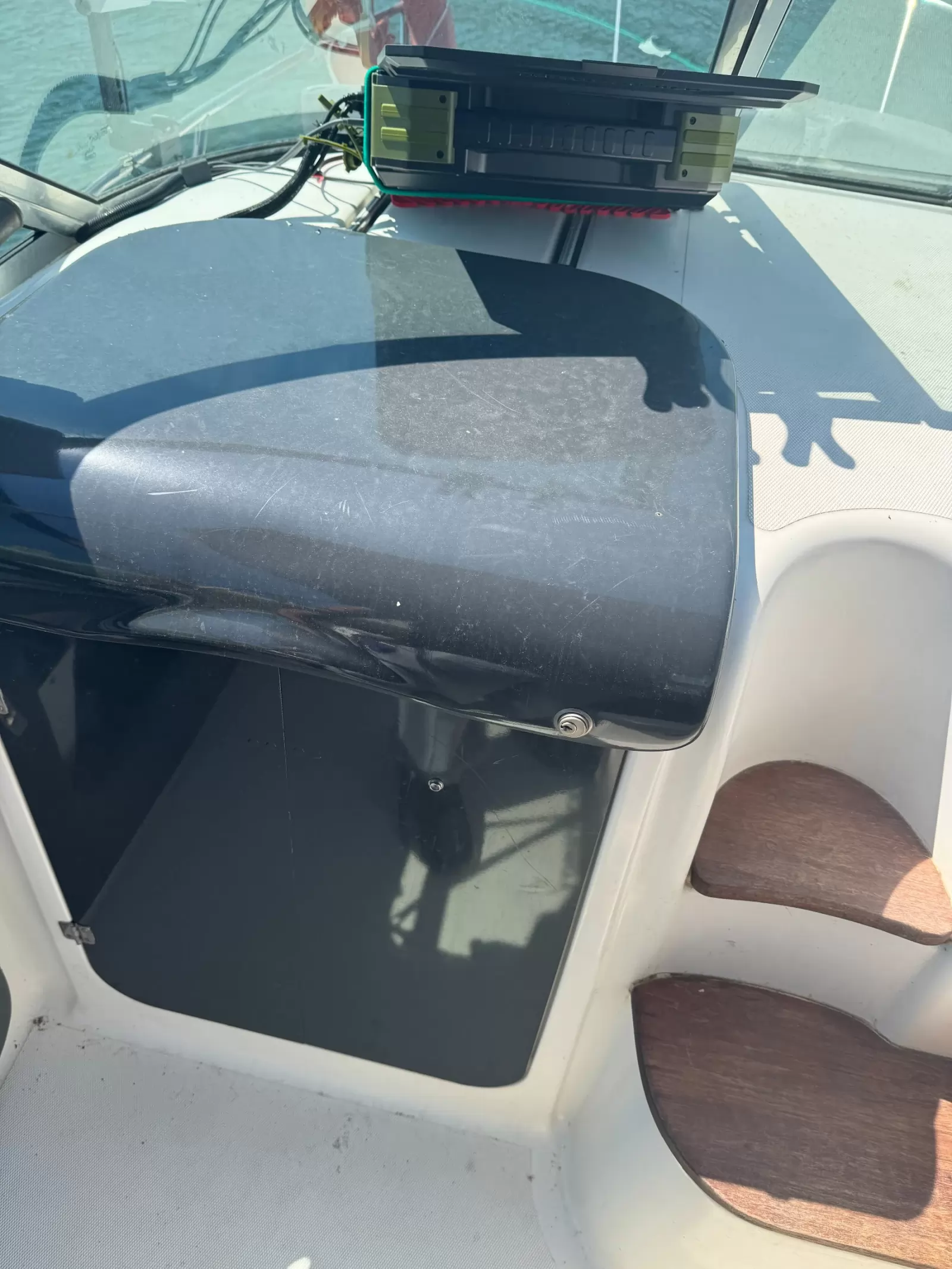 Продава се Sessa Oyster 25
