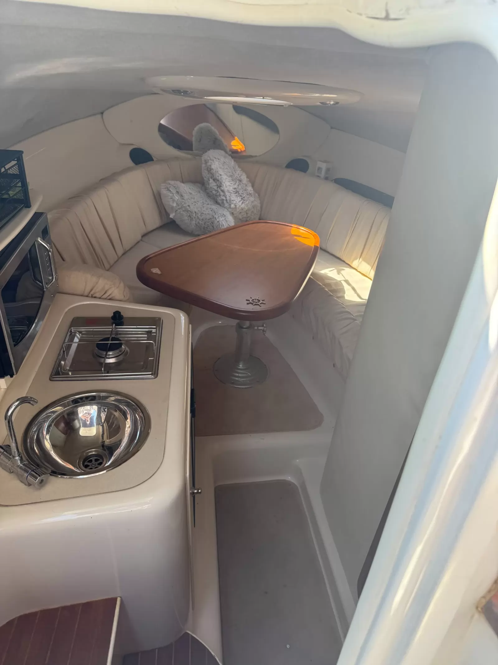 Продава се Sessa Oyster 25