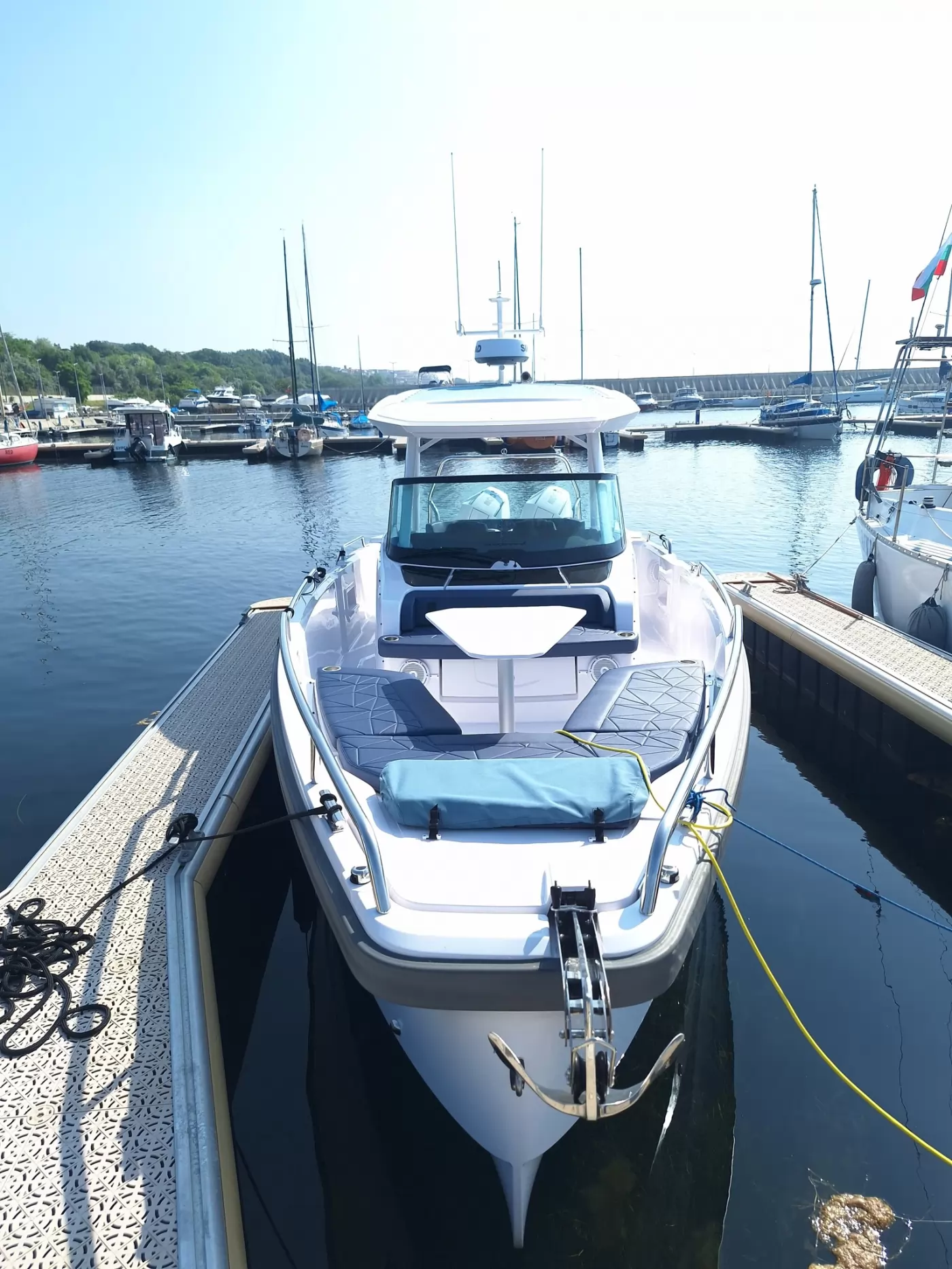 Продава се AXOPAR 29 SUN TOP
