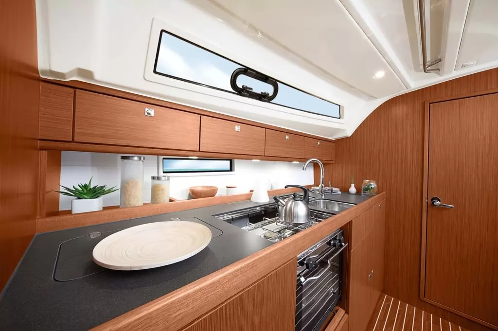 Продава се Bavaria Cruiser 41S Heroes