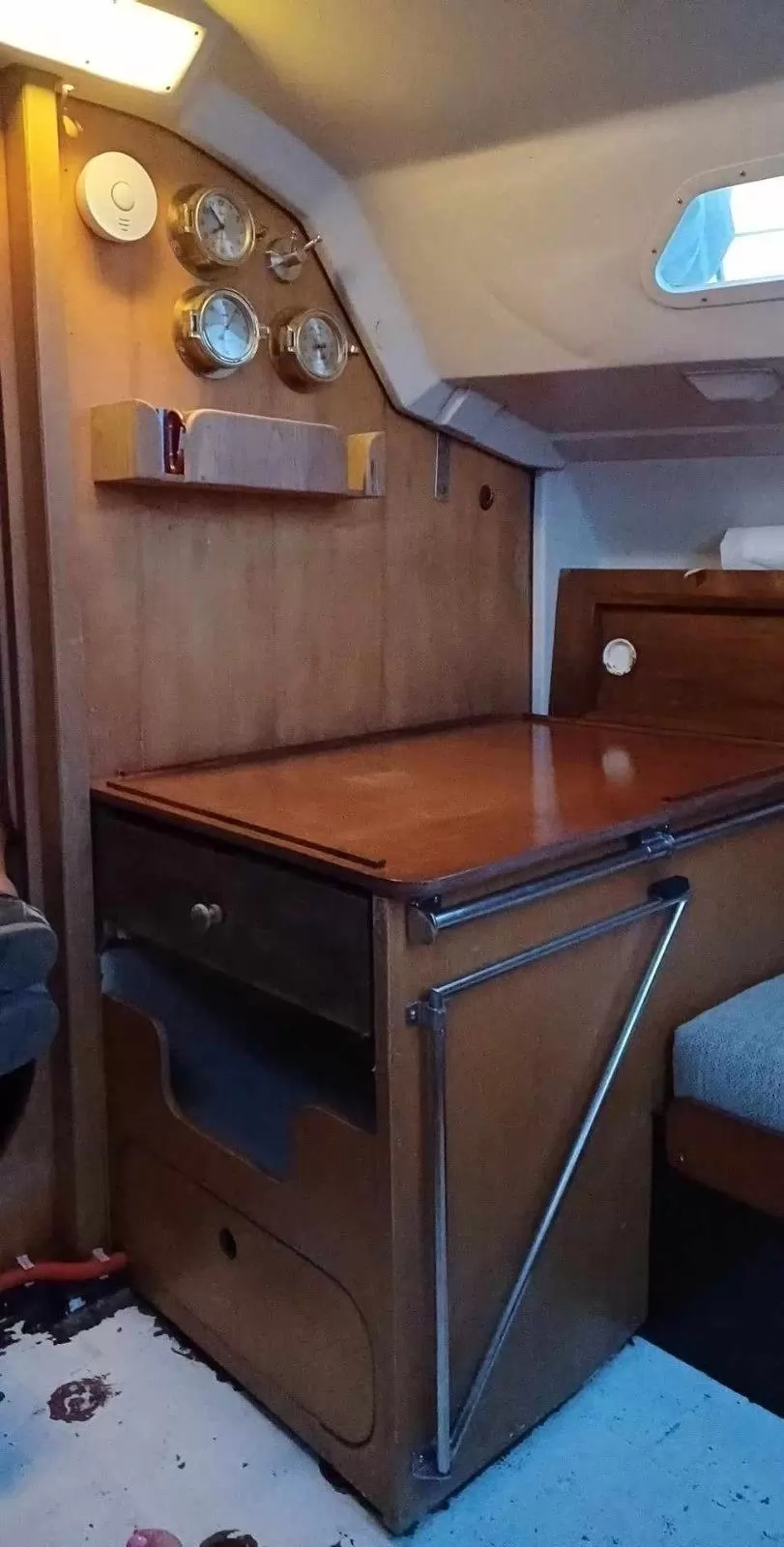 Продава се Comar Comet 701