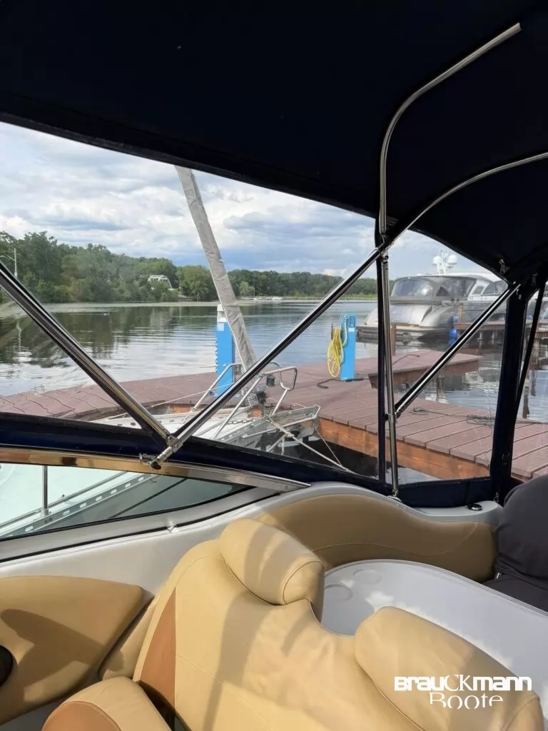Продава се CROWNLINE 250 CR – V8 MerCruiser 300 PS, trailer & refit 2023–2026