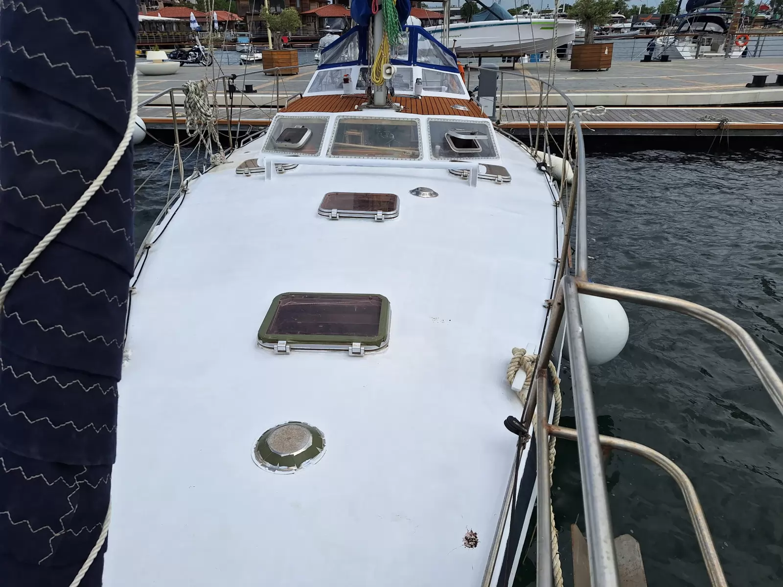 Продава се Ветроходна лодка Reinke 12M