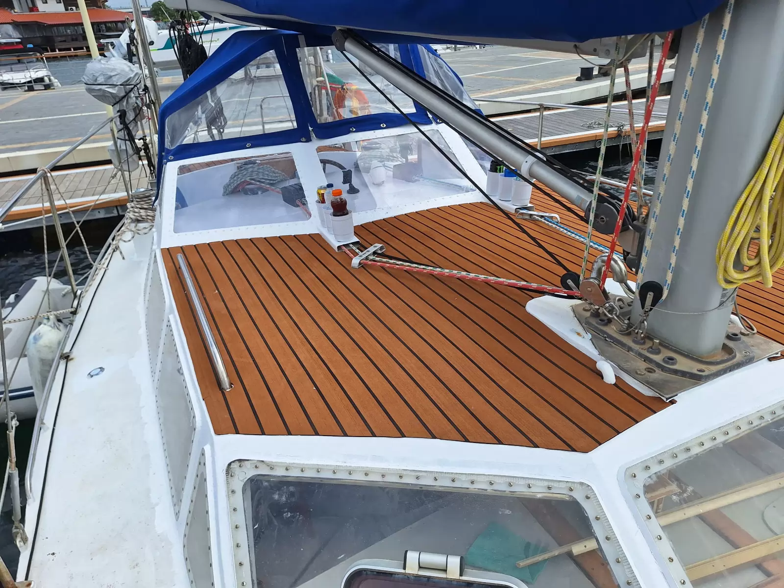 Продава се Ветроходна лодка Reinke 12M