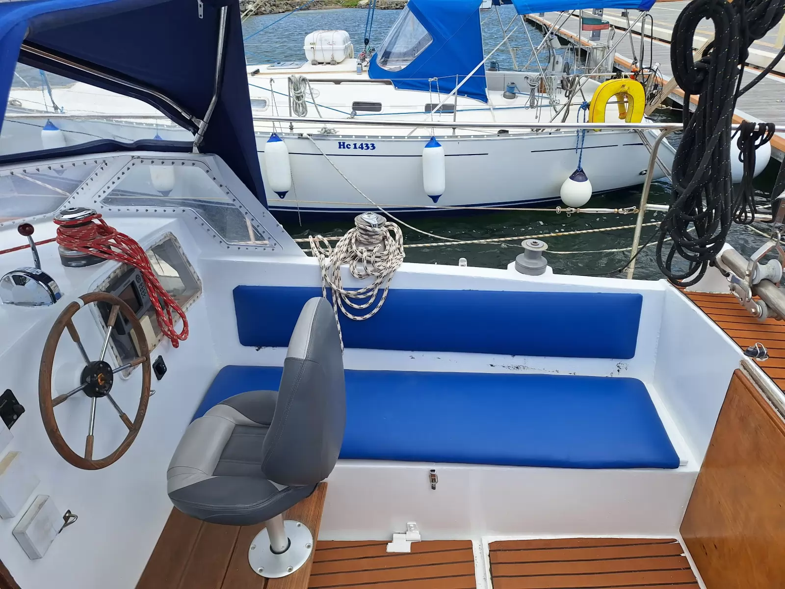 Продава се Ветроходна лодка Reinke 12M
