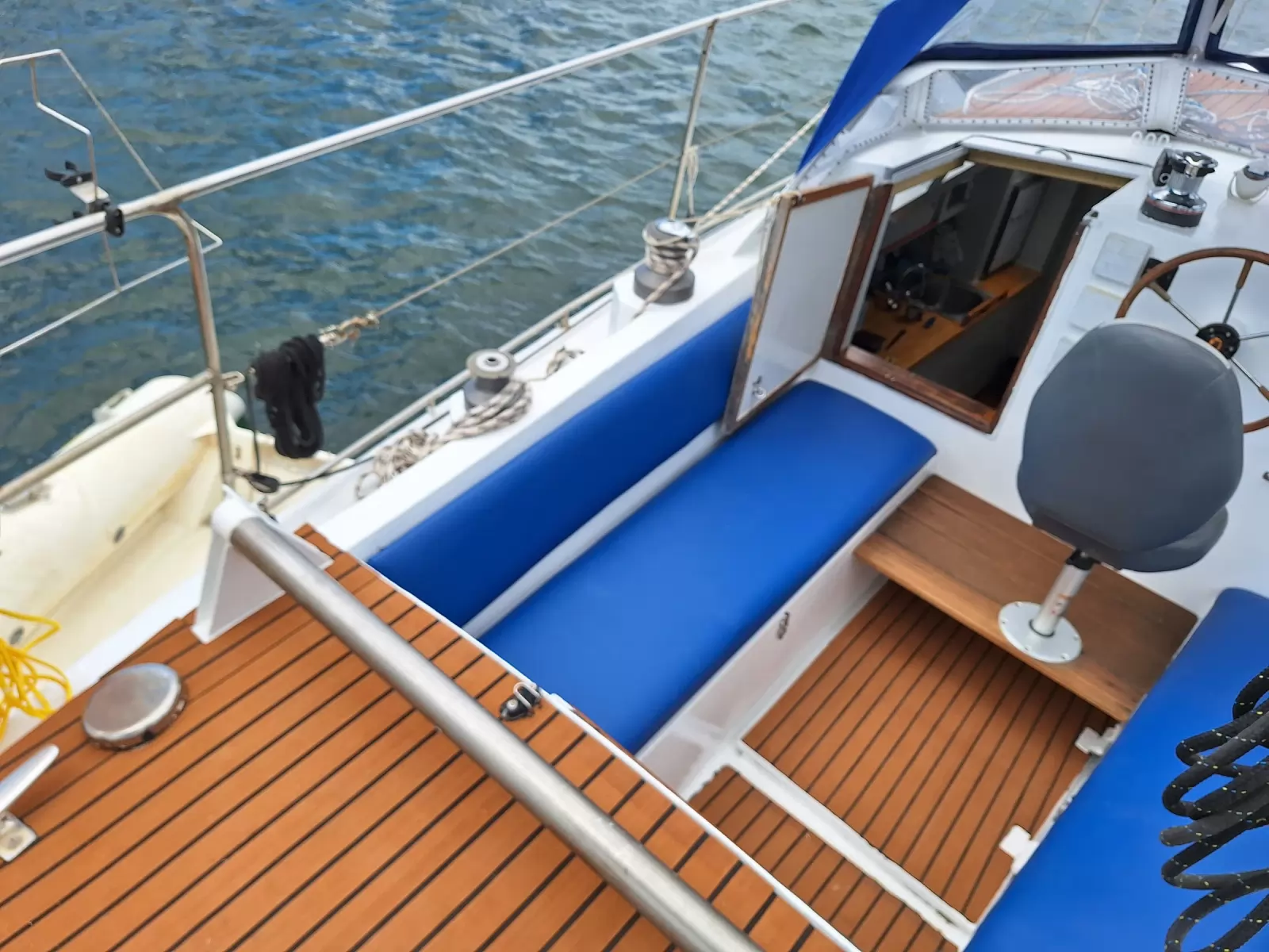 Продава се Ветроходна лодка Reinke 12M