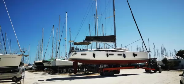 Jeanneau 54